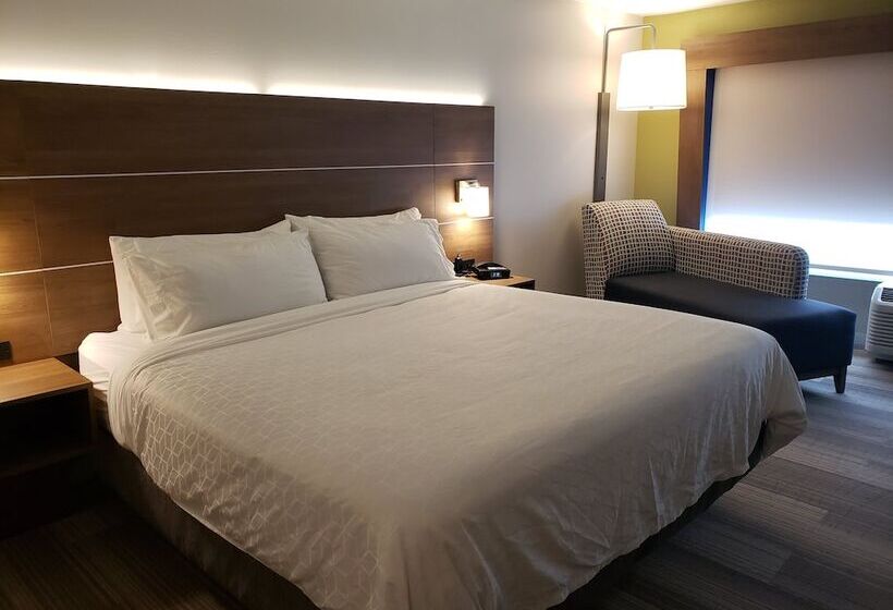 Люкс, Holiday Inn Express & Suites Nashville North   Springfield, An Ihg