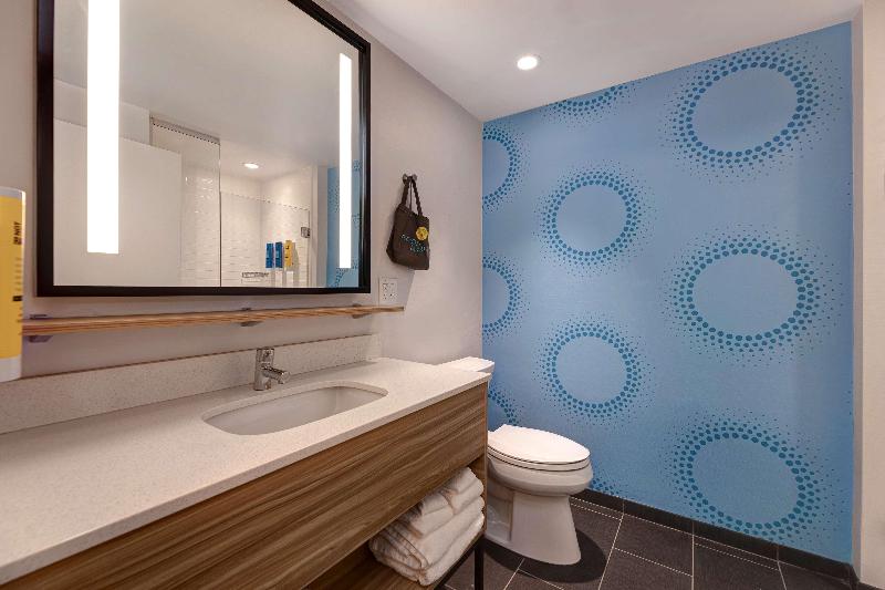 标准间, Holiday Inn Express & Suites Tulsa South   Woodland Hills, An Ihg