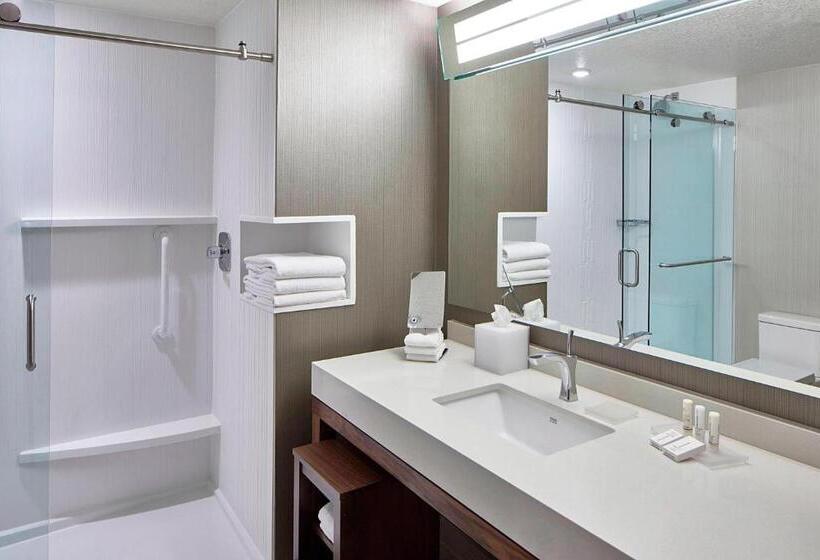 Стандартный Номер Кровать Кинг, Courtyard By Marriott Minneapolis West