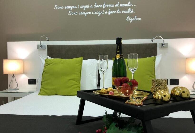 اتاق لوکس با چشم‌انداز دریا, L`essenza B&b