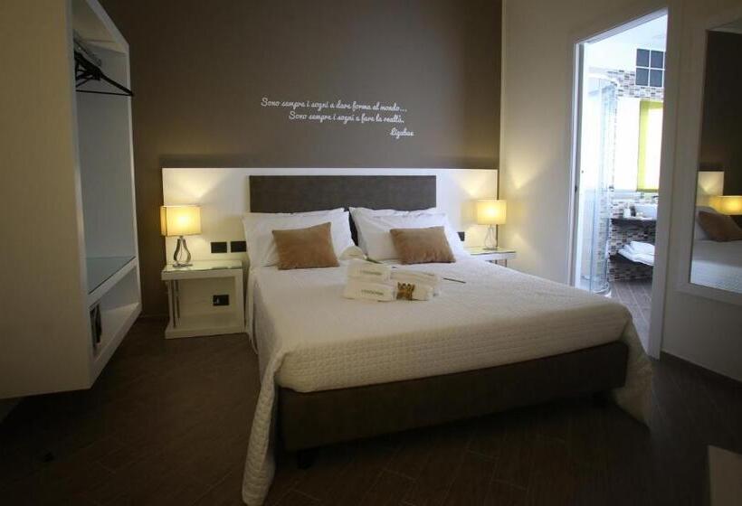 اتاق لوکس با چشم‌انداز دریا, L`essenza B&b