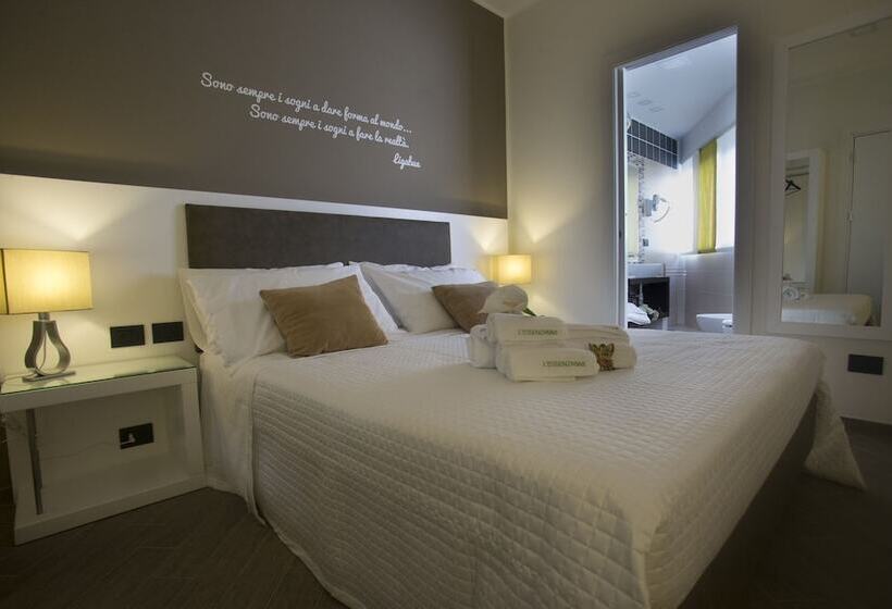 اتاق لوکس با چشم‌انداز دریا, L`essenza B&b