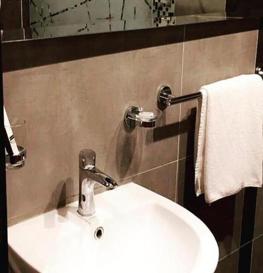 סוויטה דלוקס, منزل أبحر للشقق المخدومة   Obhor Home Apartments