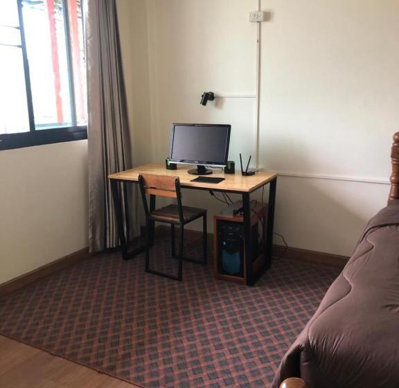 Номер Superior, T2b Home   Hostel