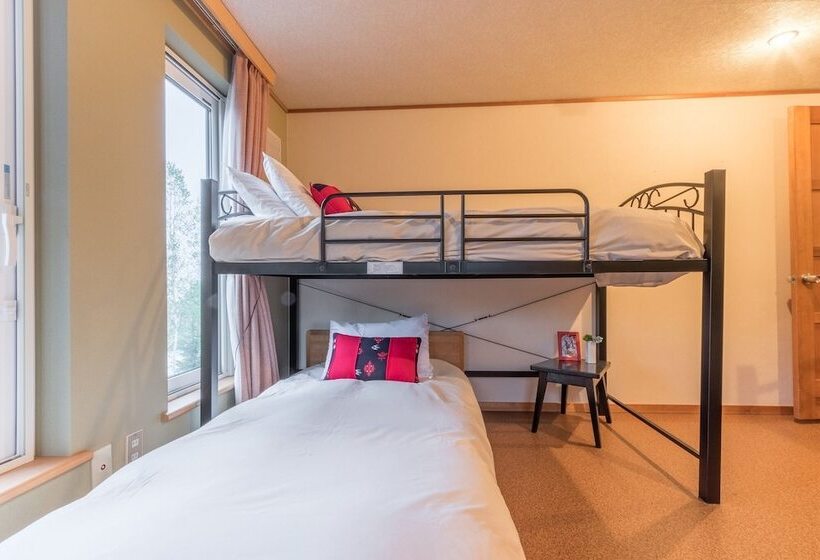 اتاق استاندارد چهار تخته, Freeride Backpackers Lodge Niseko