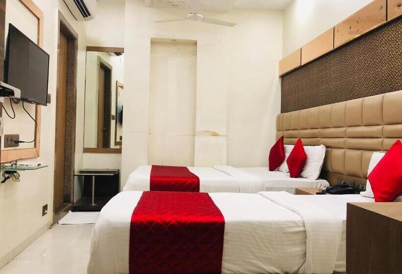 Четырехместный Номер Deluxe, Guest Inn Residency