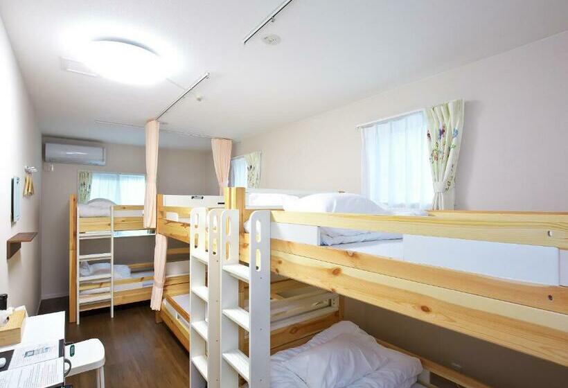 家庭间, Shironoshita Guesthouse
