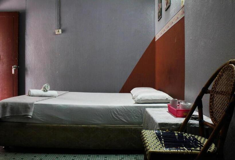Номер Deluxe, Sun Golden Inn