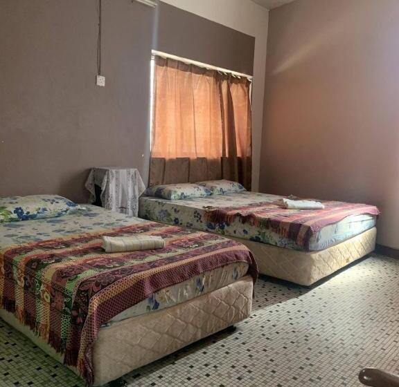 Трехместный Номер Deluxe, Sun Golden Inn