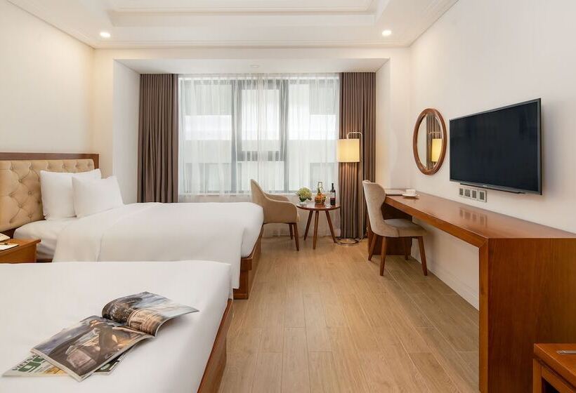 Quarto deluxe, Paris Deli Danang Beach