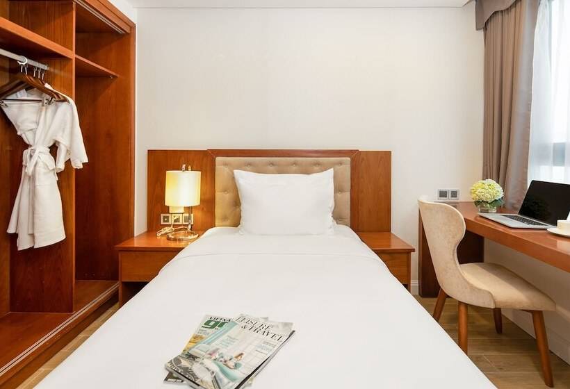 Apartamento 2 Quartos, Paris Deli Danang Beach