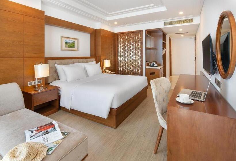 Premium Room Sea View, Paris Deli Danang Beach