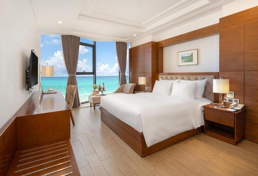 Premium Room Sea View, Paris Deli Danang Beach