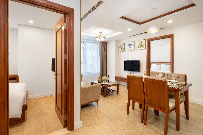 2 Bedroom Apartment, Paris Deli Danang Beach