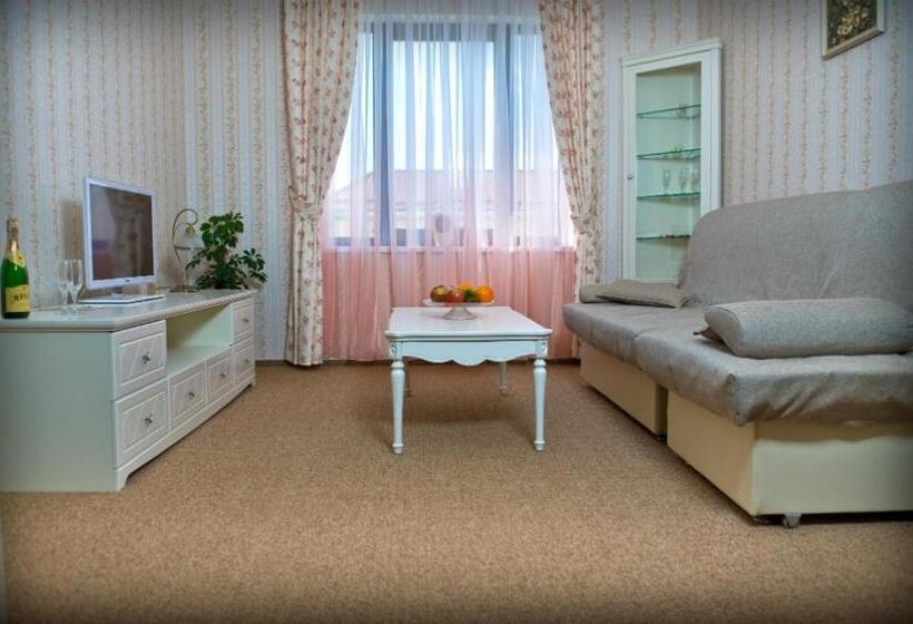سوییت, Knyazhyi Dvir