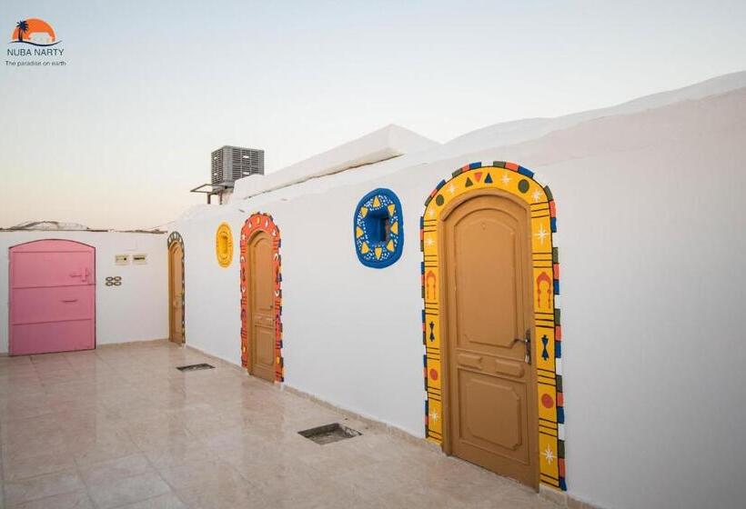 اتاق لوکس, Nuba Narty
