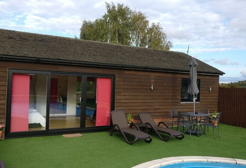 샬레, The Chiltern Lodges At Upper Farm Henton