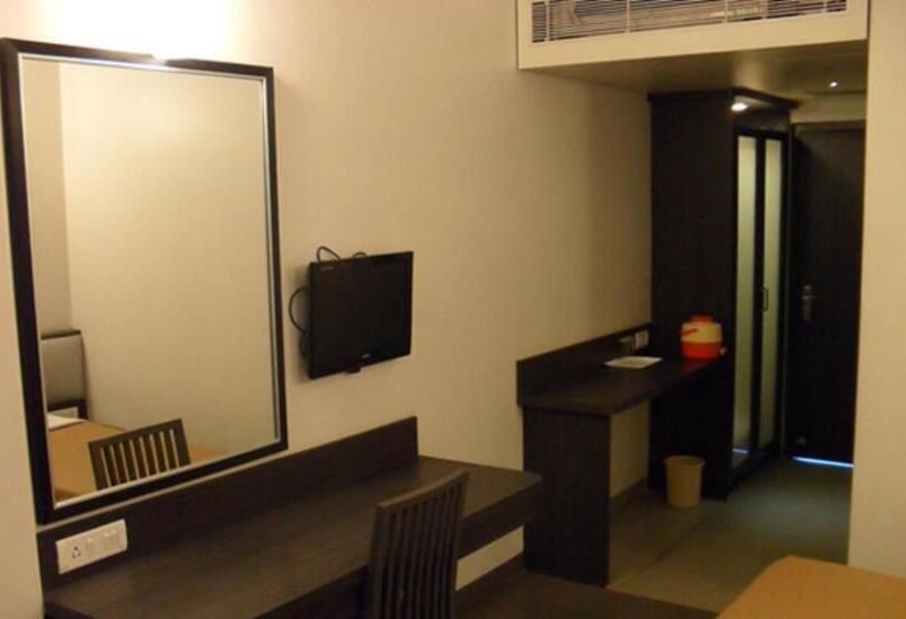 豪华房间, Royal Hills Vasai   Thane