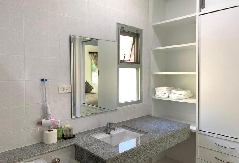 Номер Deluxe, Baan Pingkan Wellness Resort