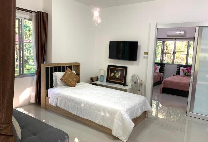 Трехместный Номер Deluxe, Baan Pingkan Wellness Resort