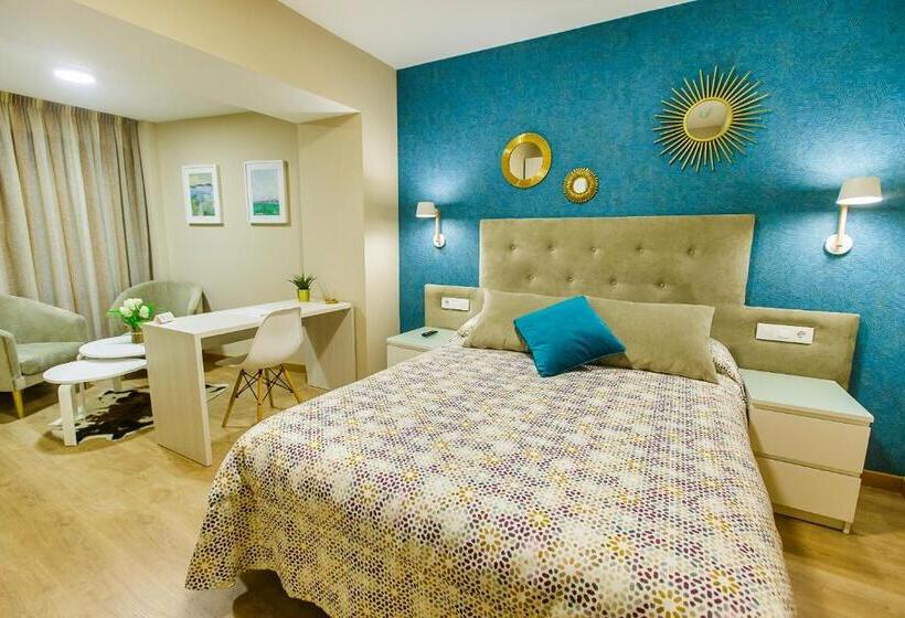 Номер Deluxe, Hospedería Castilla Plaza Mayor