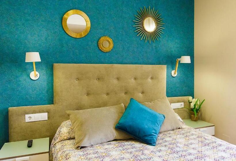 Номер Deluxe с Балконом, Hospedería Castilla Plaza Mayor