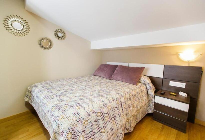 اتاق اکونومی, Hospedería Castilla Plaza Mayor