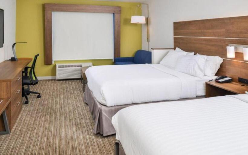 장애인을 위한 스탠다드 룸, Holiday Inn Express   Alliance, An Ihg