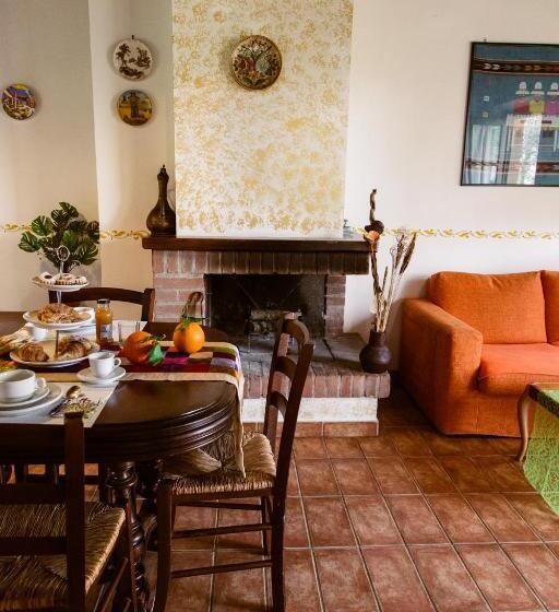 آپارتمان 2 خوابه, Poggio Verde
