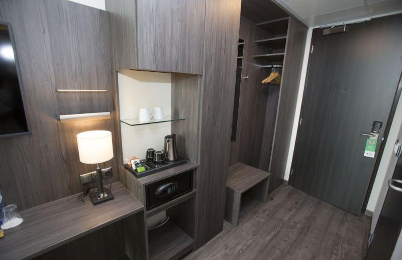 Номер Комфорт, Plaza Premium Almere