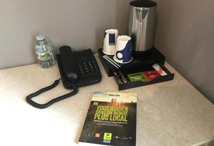 חדר סטנדרט לארבעה, Logis Hotel Saint Joseph
