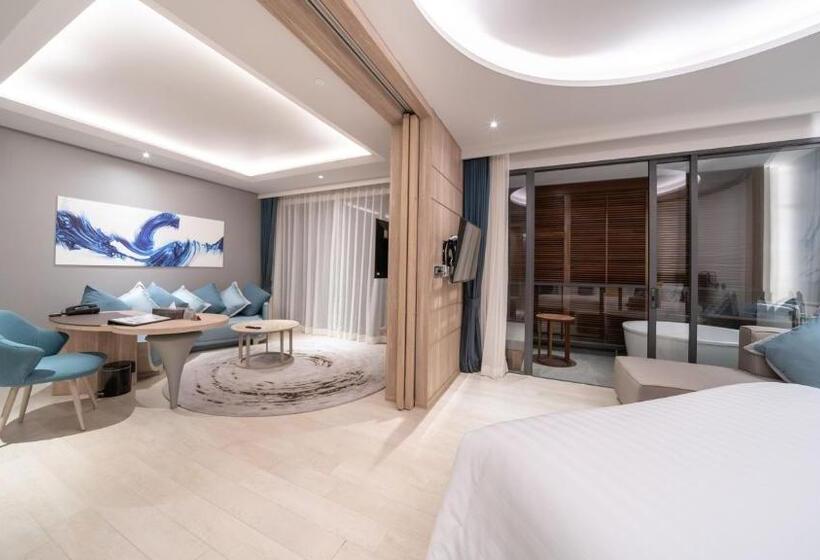 Полулюкс, The Nature Phuket   Sha Extra Plus