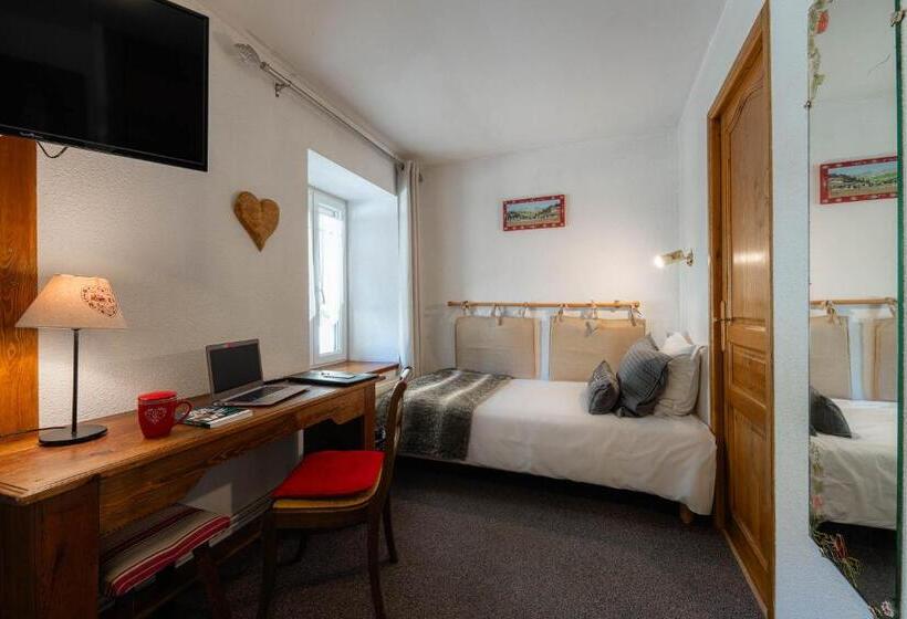 اتاق راحتی سه تخته, Logis Hotel et Spa Le Christiania