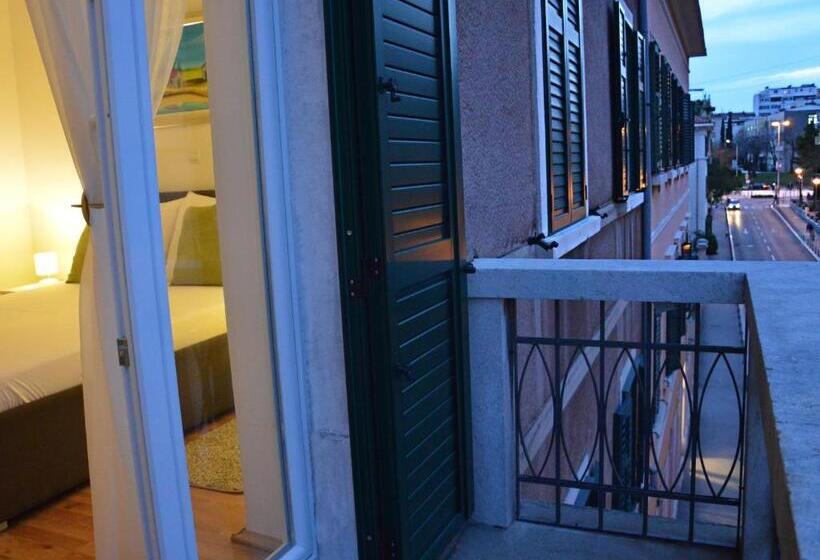 Cameră Standard cu Balcon, 48 Rooms Split