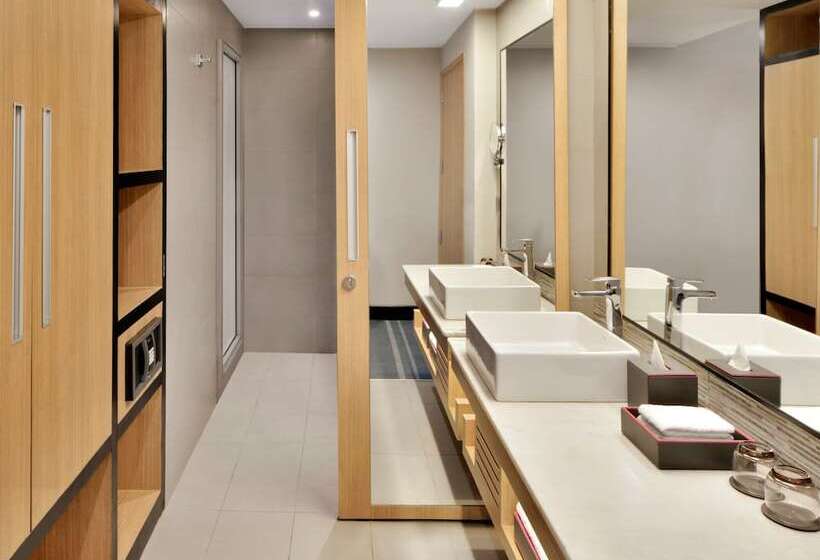 اتاق استاندارد با تخت دوبل, Aloft New Delhi Aerocity