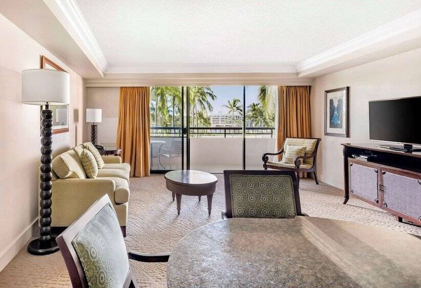 Люкс Боковой Вид на Море, Hilton Grand Vacations Club Ocean Tower Waikoloa Village