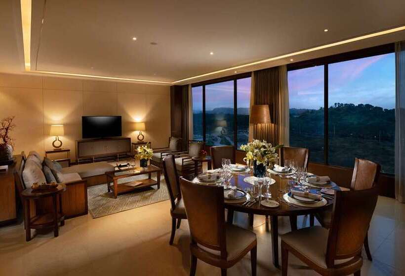 Люкс 2 Спальни, Joyze Hotel Xiamen, Curio Collection By Hilton