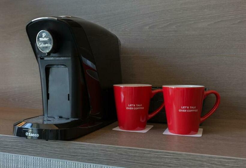 舒适三人间, Leonardo Royal Hotel Amsterdam