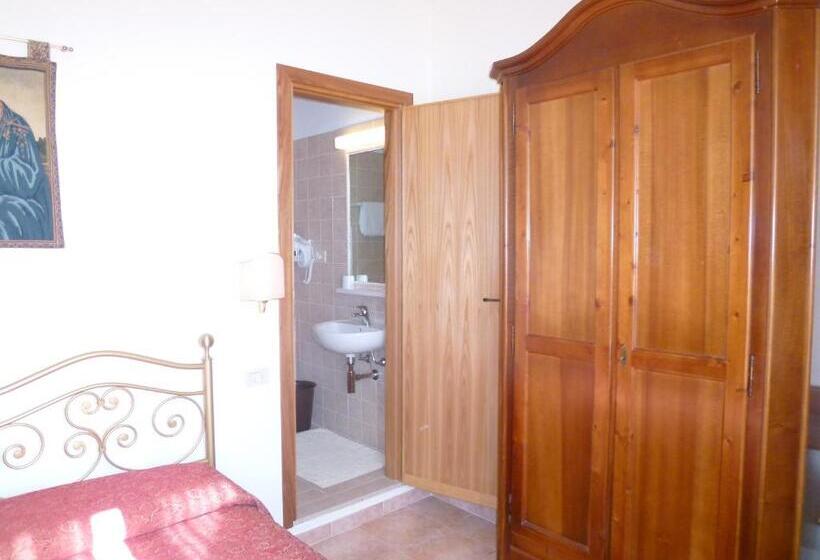 标准单人间, Casa Campiglione