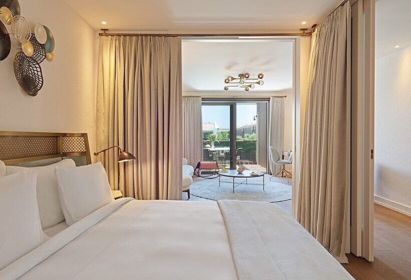 Люкс Вид на Бассейн, Biblos Resort Alaçatı