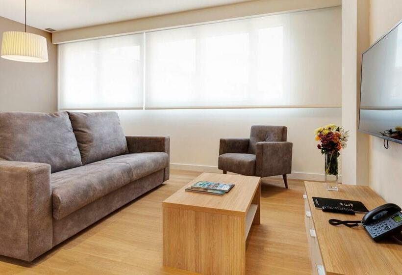Апартаменты 1 Спальня, Sercotel Logroño Suites