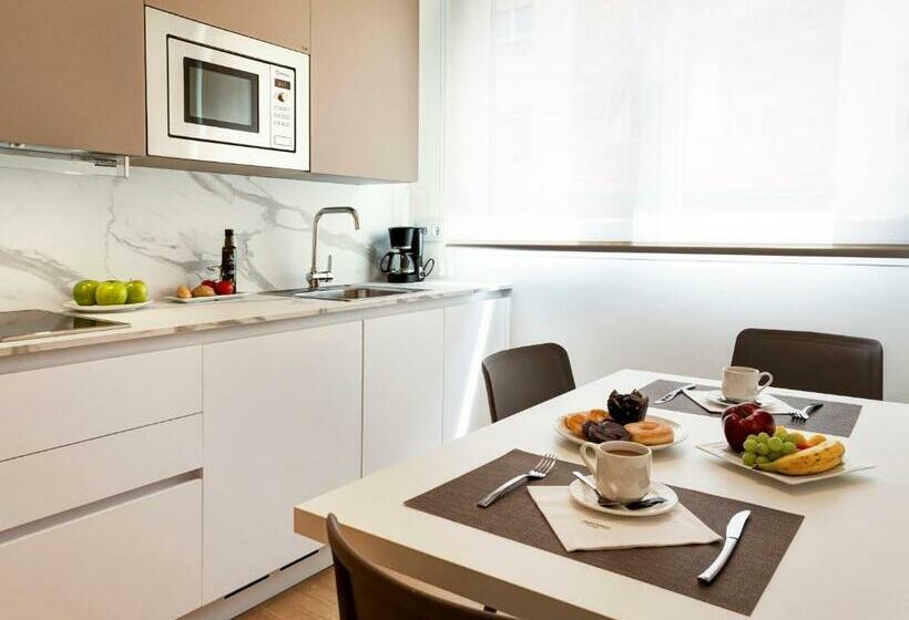 Апартаменты 1 Спальня, Sercotel Logroño Suites