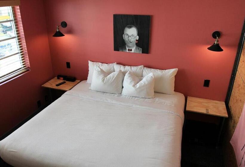 Cama em Quarto Compartilhado, Crates At The Gaythering   Men Only   Hostel