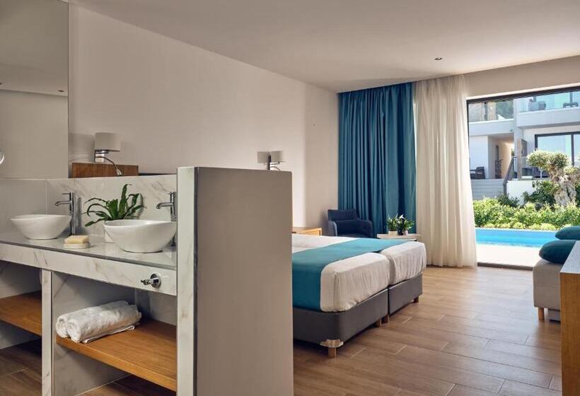 Люкс, Cavo Orient Beach Hotel & Suites