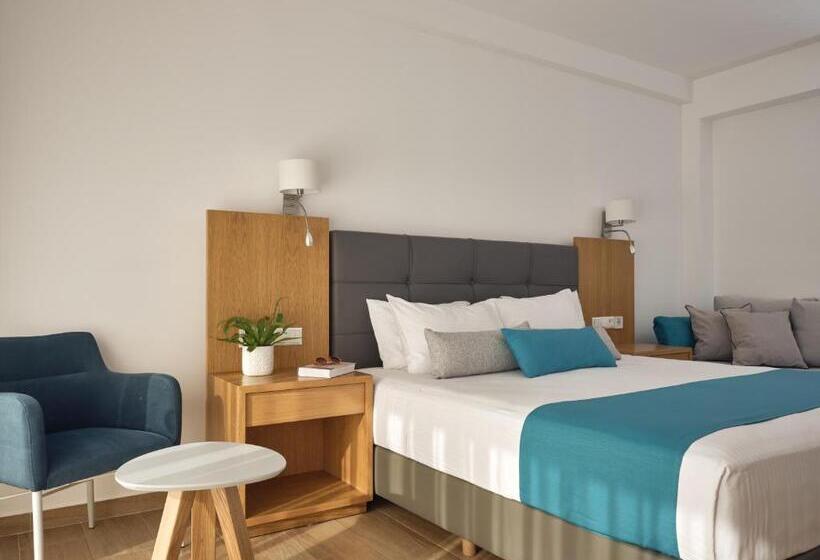 Номер Стандарт, Cavo Orient Beach Hotel & Suites