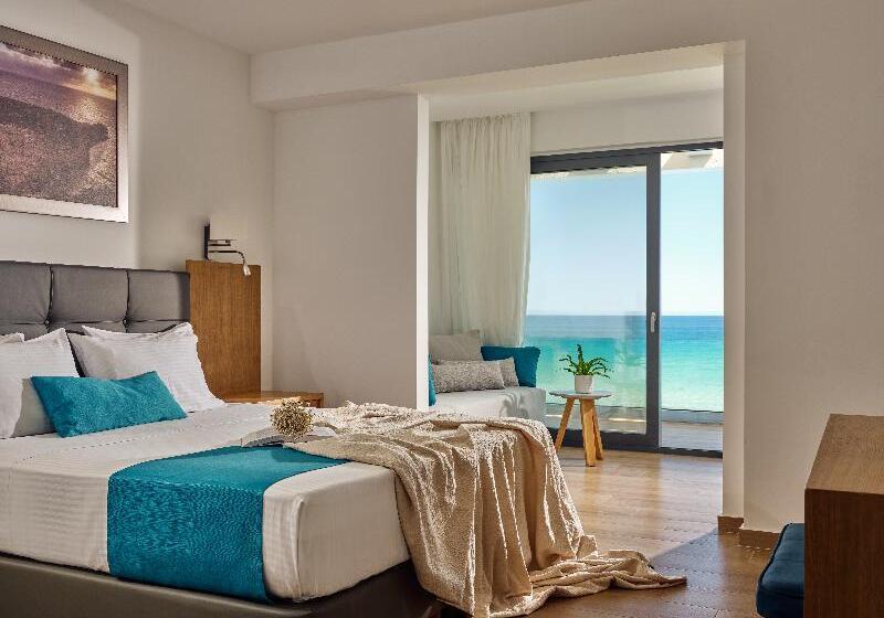 Люкс Вид на Море, Cavo Orient Beach Hotel & Suites