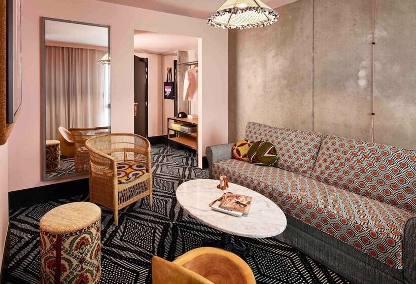Chambre Familiale, Mama Shelter Paris West
