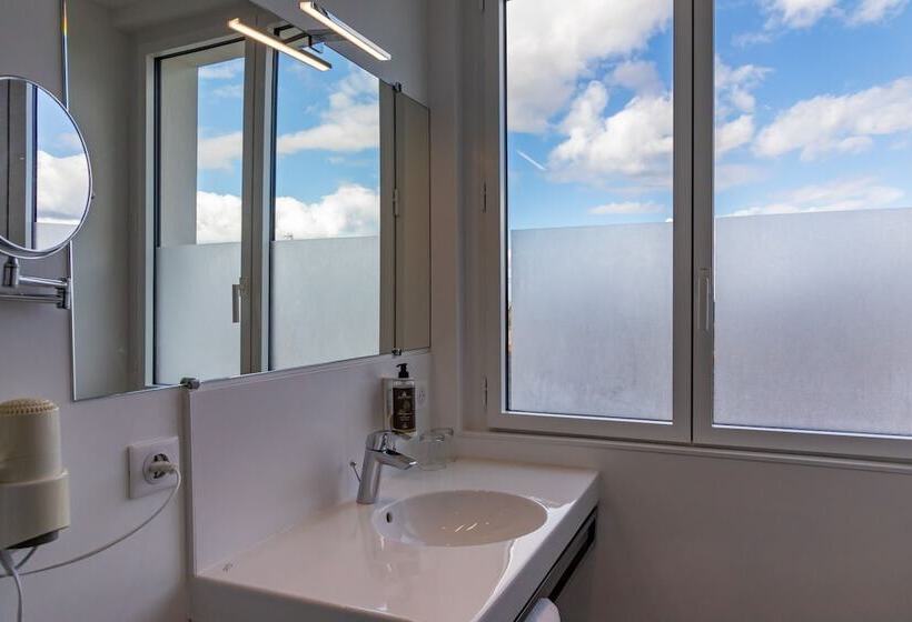 Полулюкс Вид на Море, Hôtel Spa De La Citadelle Lorient