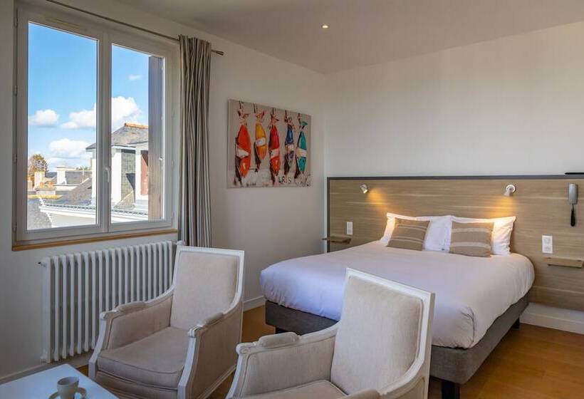 Полулюкс Вид на Море, Hôtel Spa De La Citadelle Lorient