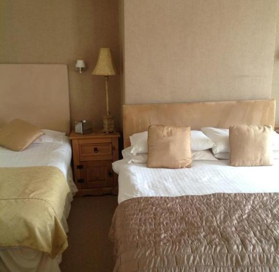 패밀리 룸, Alston House